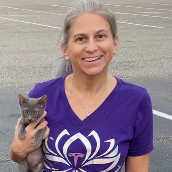 Meet your Posher, Quenby! - Picture 2 of 4